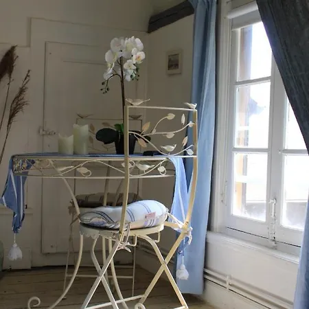 Les Cieux De La Cathedrale - Calme - Jardin - Wifi アパート