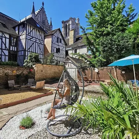 アパート Les Cieux De La Cathedrale - Calme - Jardin - Wifi